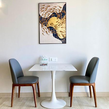 Wise Stay Gold Coast Apartment Нячанг Номер фото