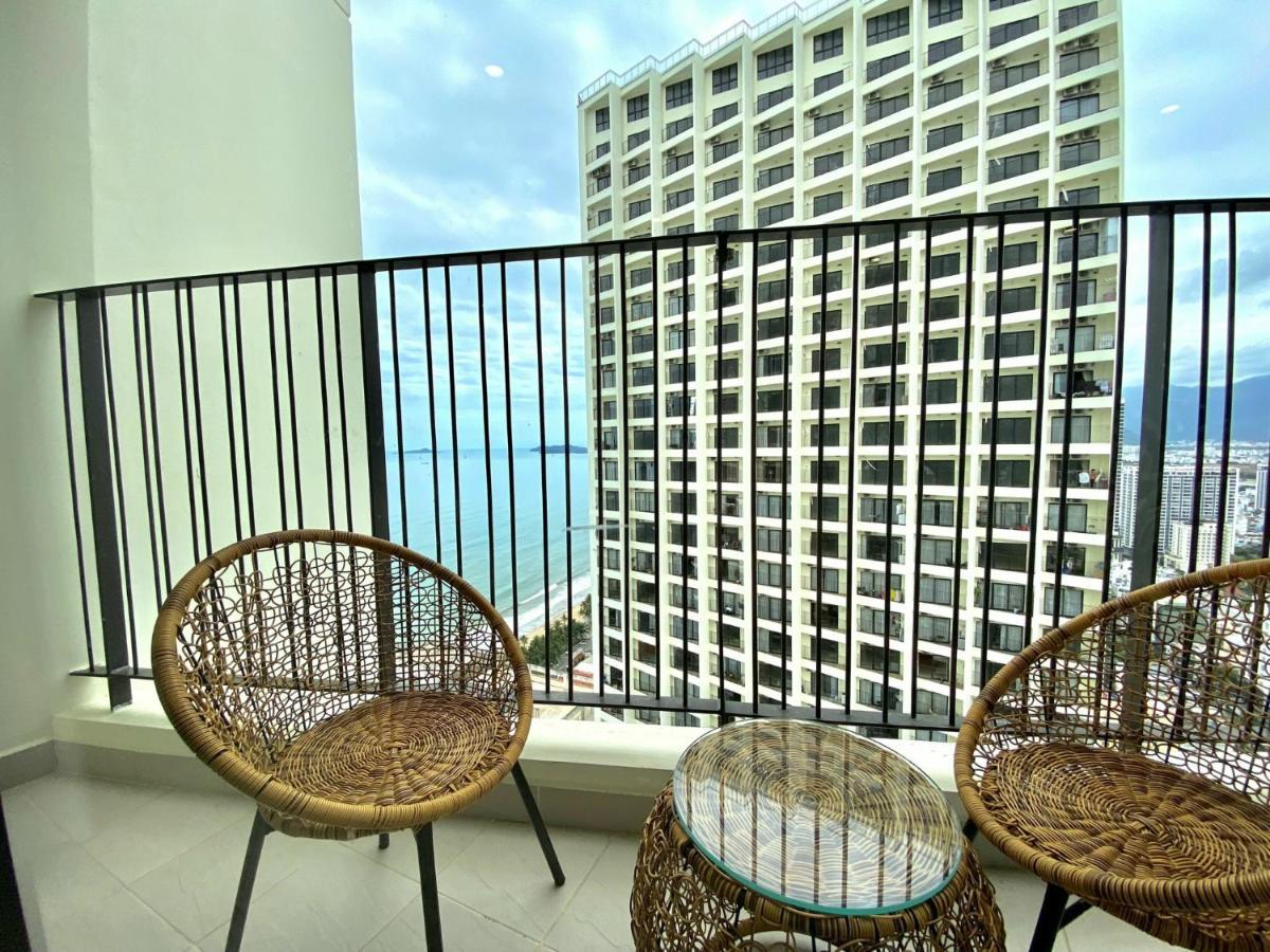 Wise Stay Gold Coast Apartment Нячанг Екстер'єр фото