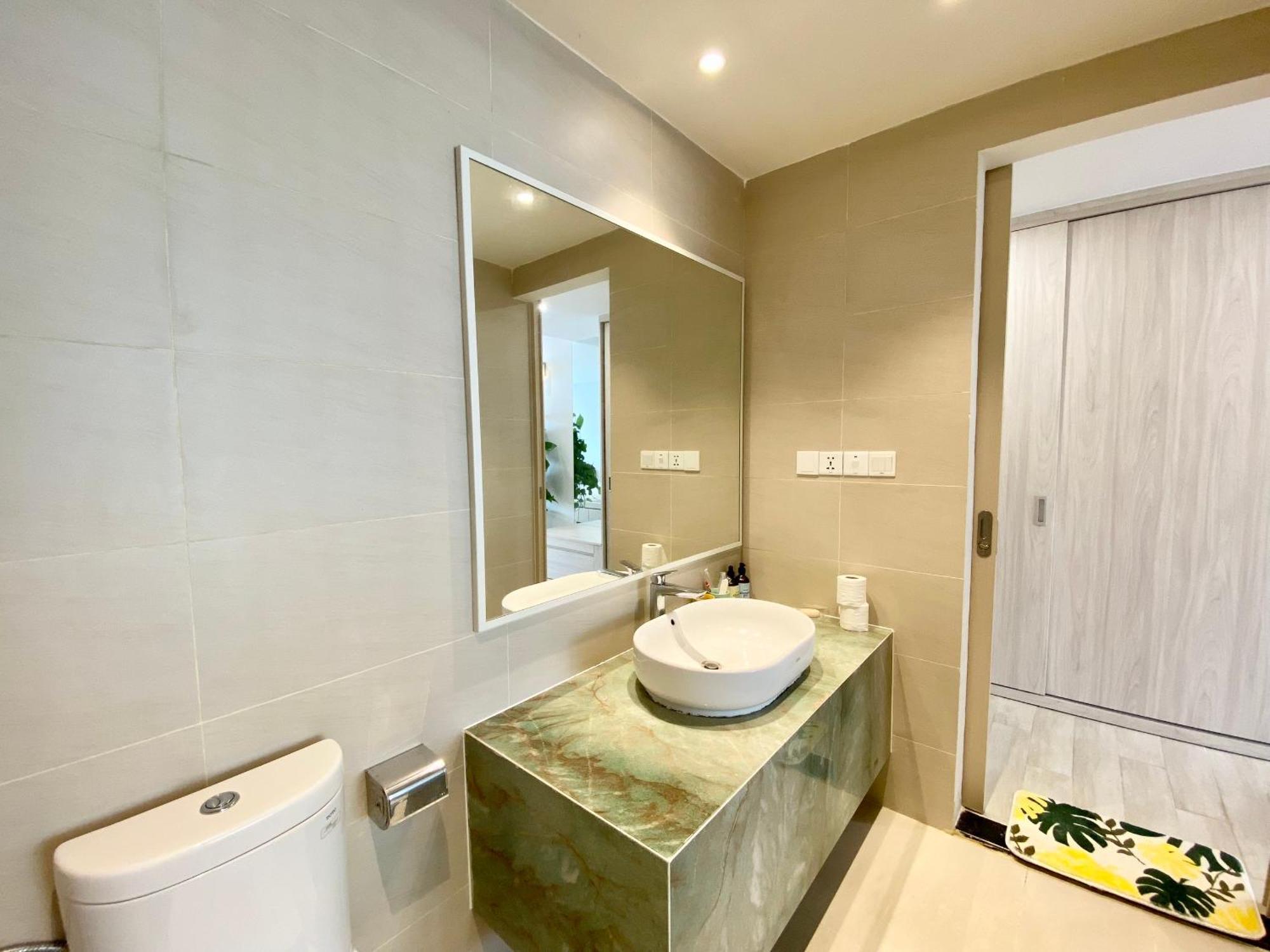 Wise Stay Gold Coast Apartment Нячанг Номер фото