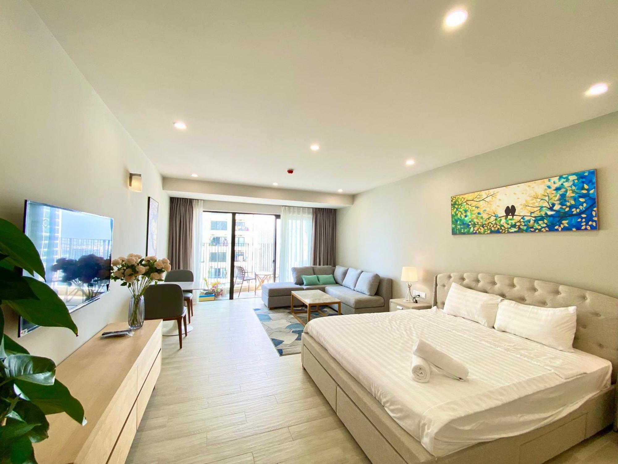 Wise Stay Gold Coast Apartment Нячанг Номер фото